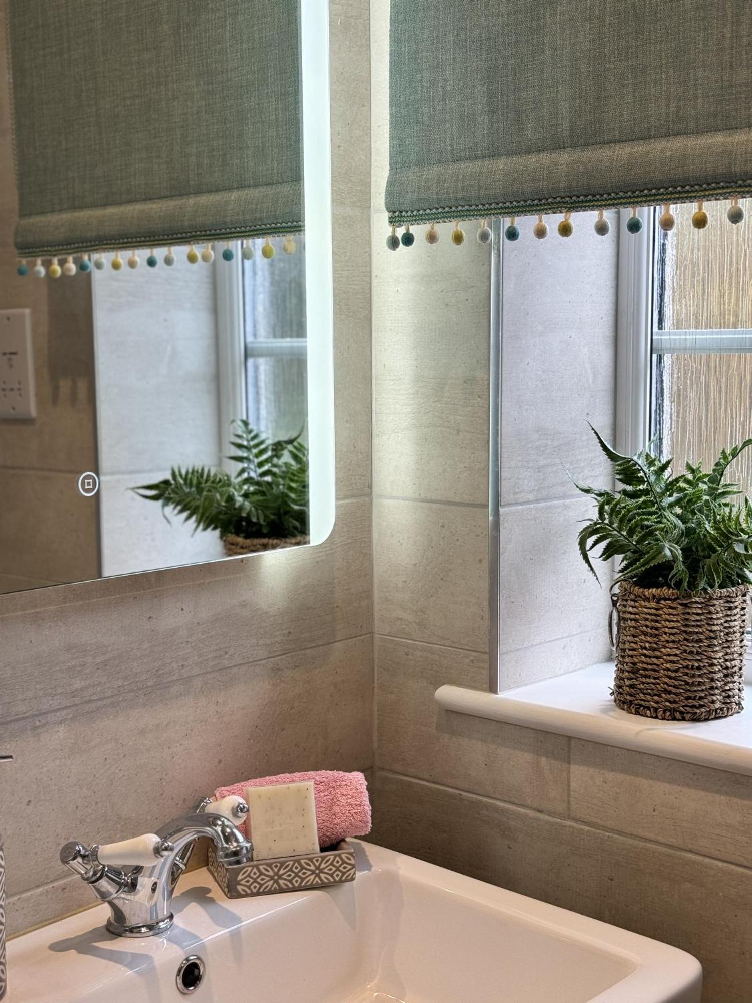 Casa de Férias 'bramley Fall Cottage' ' On Site Ev Point - Attached Cottage,3 Separate Bedrooms -1 On Ground Level, Sleeps 6, 2 Bathrooms, Sandy Wittering 8min Drive, Rural Location, Child Friendly, Small Breed Dog Friendly, Private Parking